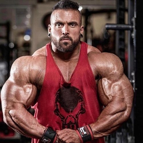 What Happened to Luke Sandoe at the age of 32?